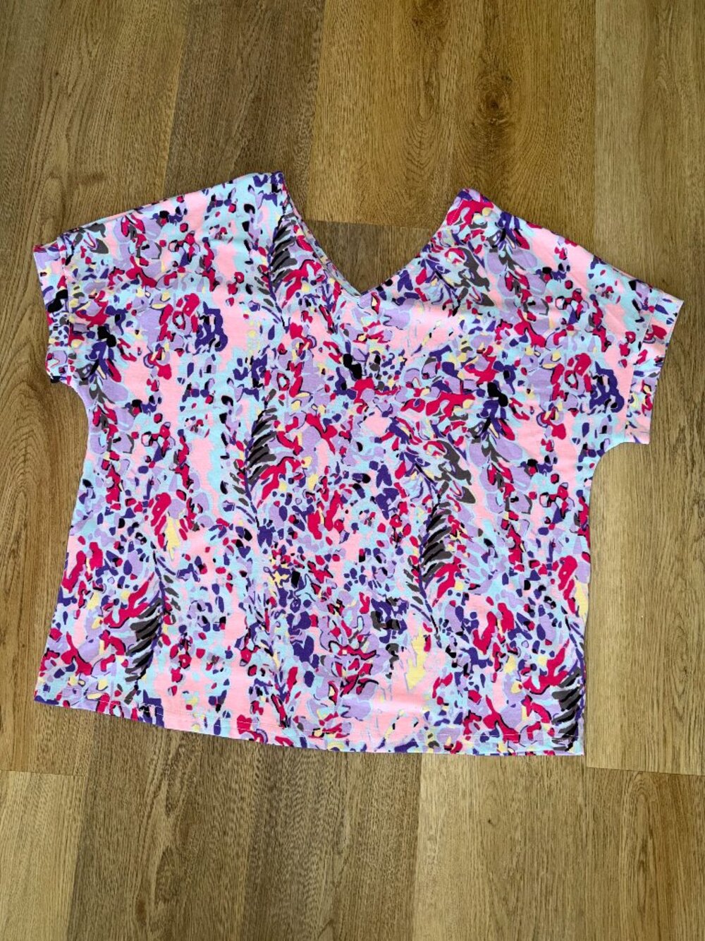 Size Medium Abstract Oversized Blouse - NWOT